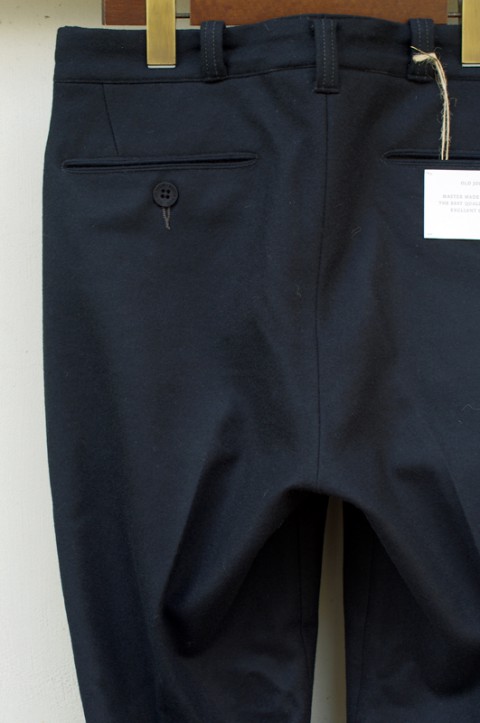 WOOL FLANNEL PLEATED TROUSER